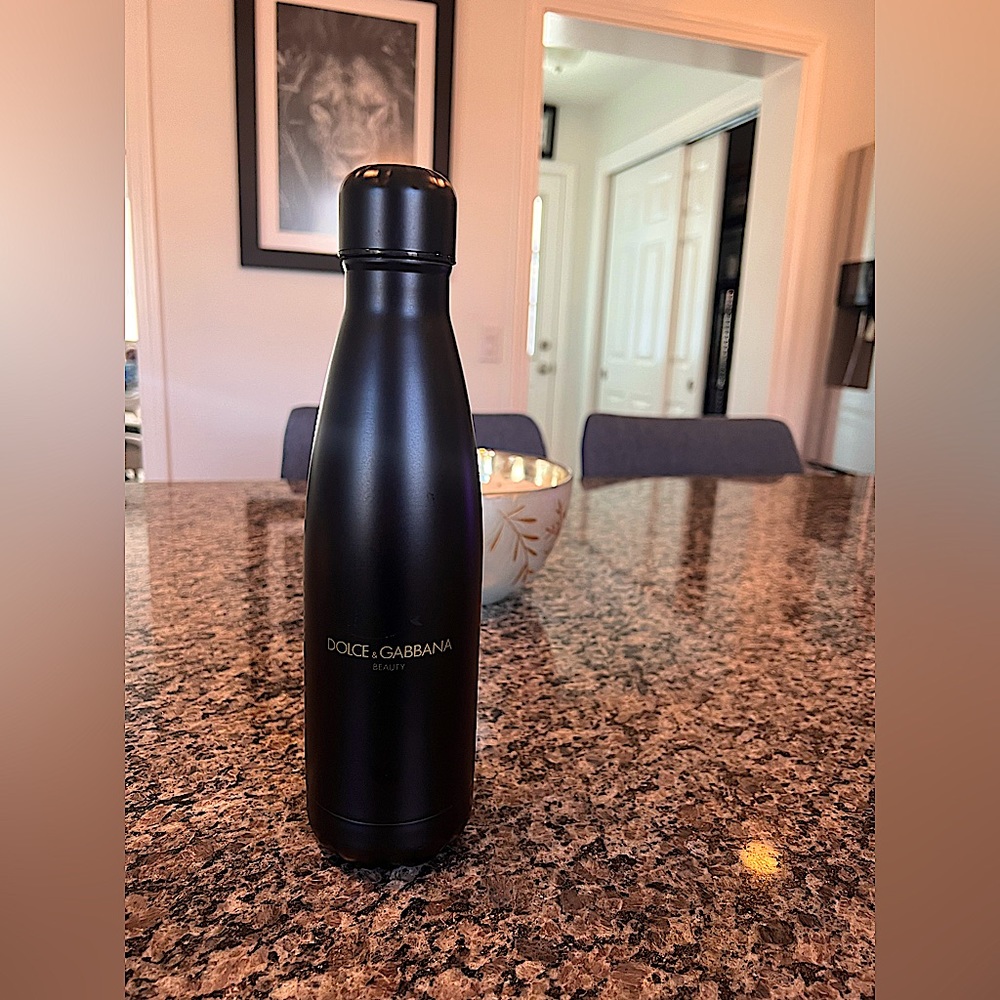 NWOT Dolce + Gabbana thermal water bottle
